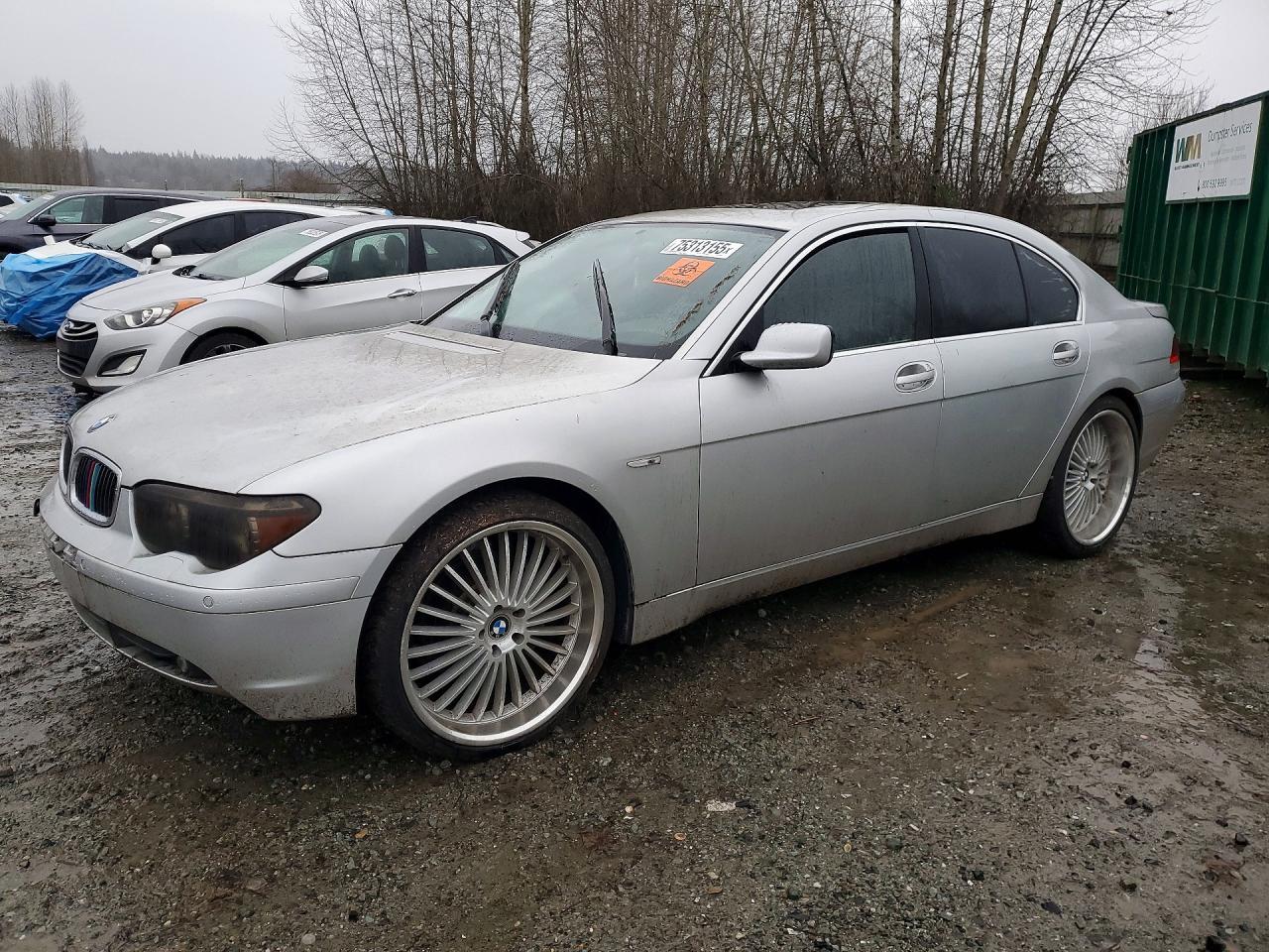 Vue de 2003 BMW 745 I, angle 1