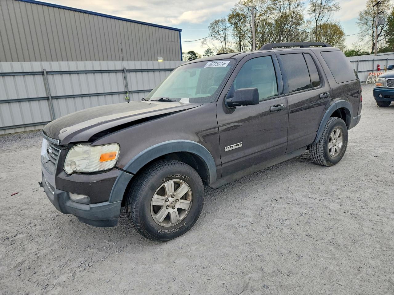 Vista de 2007 FORD EXPLORER XLT, ángulo 1