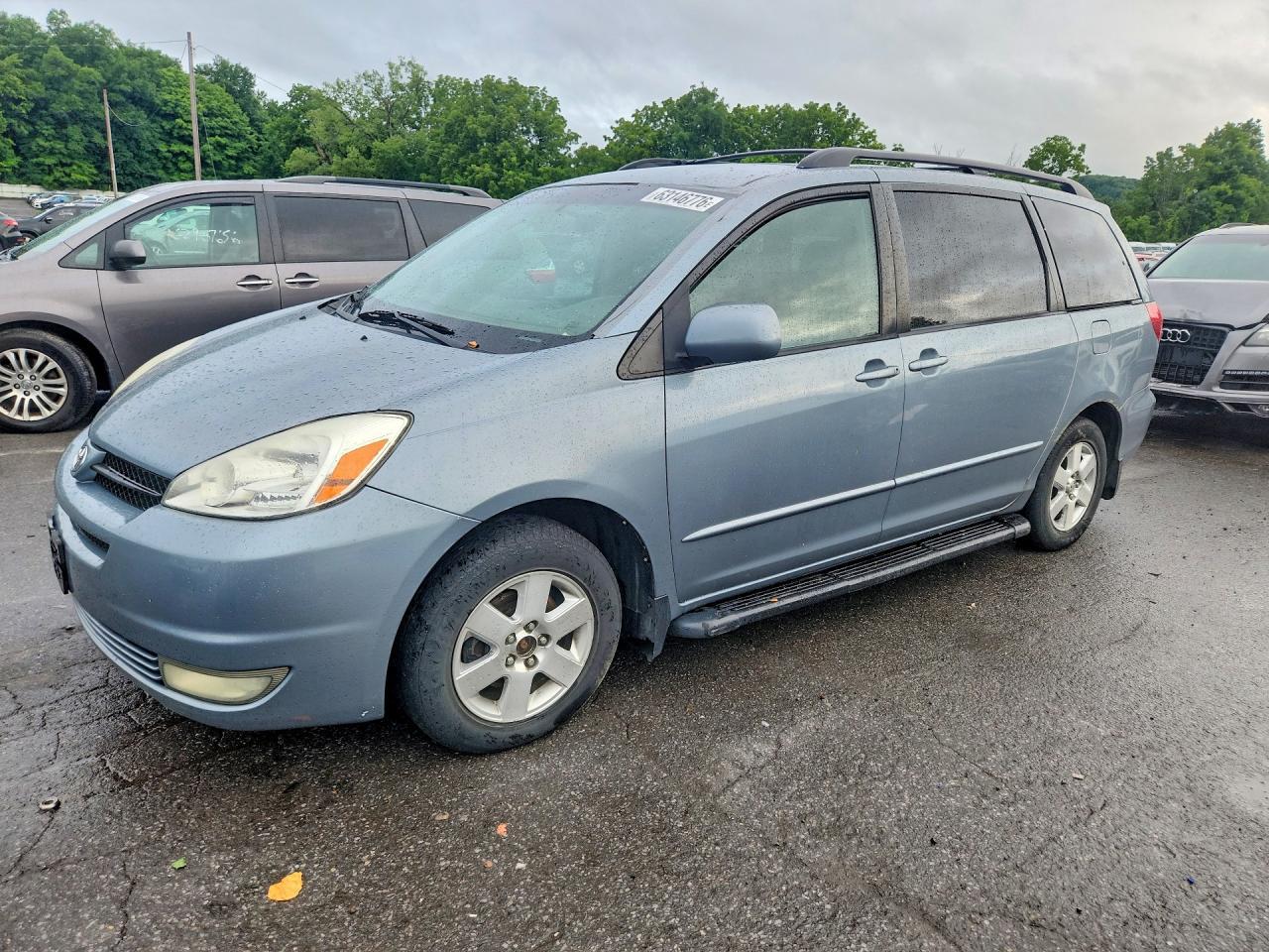 2004 TOYOTA SIENNA XLE 7 PASSENGER view, angle 1