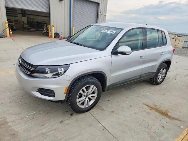 2013 VOLKSWAGEN TIGUAN S