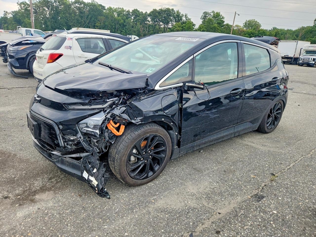 Vue de 2023 CHEVROLET BOLT EV 2LT, angle 1