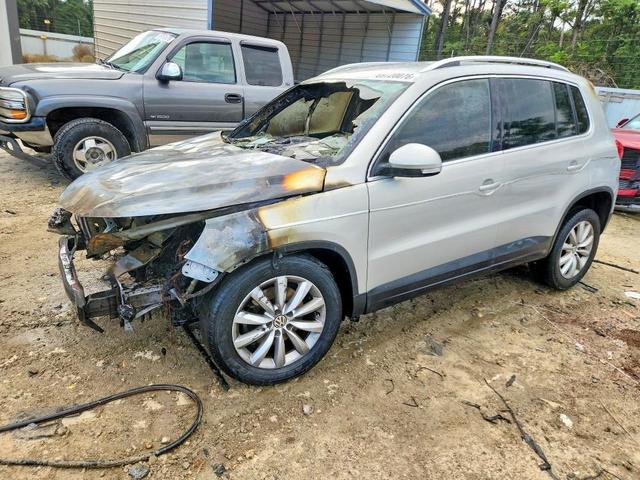 2011 VOLKSWAGEN TIGUAN S