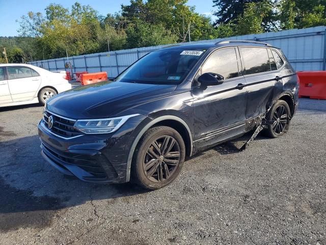 2022 VOLKSWAGEN TIGUAN SE R-LINE BLACK