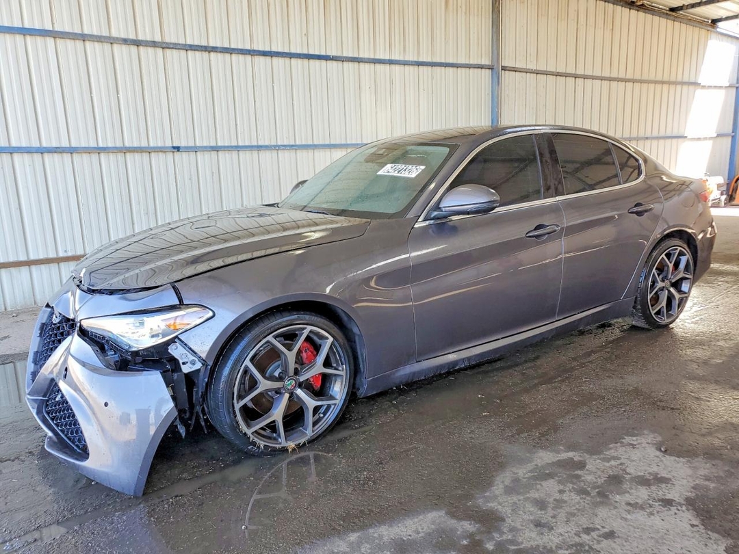 Vue de 2020 ALFA ROMEO GIULIA, angle 1