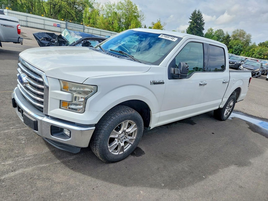Вид 2016 FORD F150 SUPERCREW, угол 1