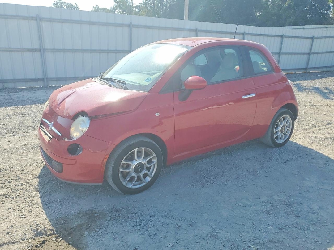 Вид 2012 FIAT 500 POP, угол 1