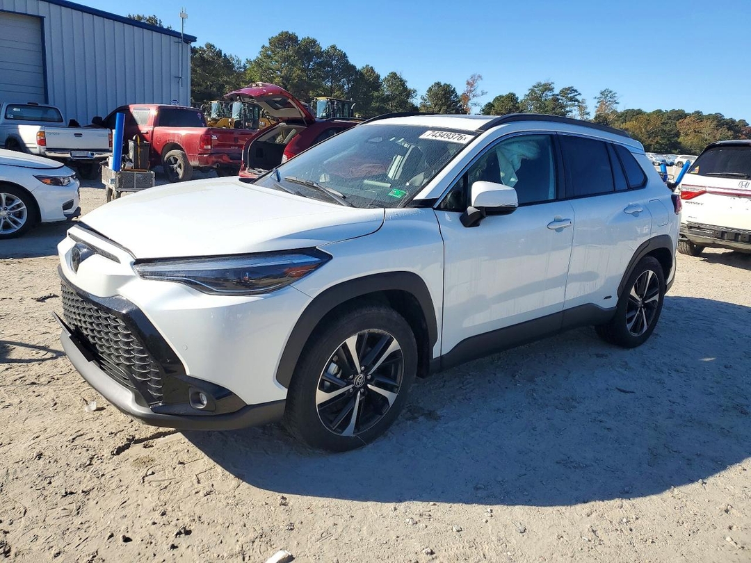 2023 TOYOTA COROLLA CROSS HYBRID XSE view, angle 1