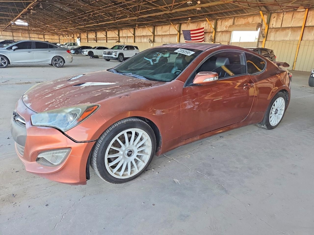 Vista de 2013 HYUNDAI GENESIS COUPE 3.8 GRAND TOURING, ángulo 1