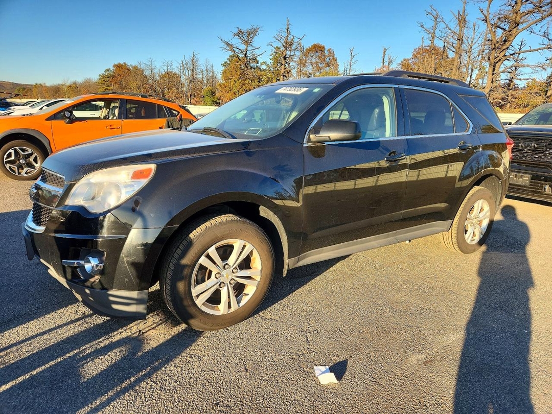 Vista de 2015 CHEVROLET EQUINOX LT, ángulo 1