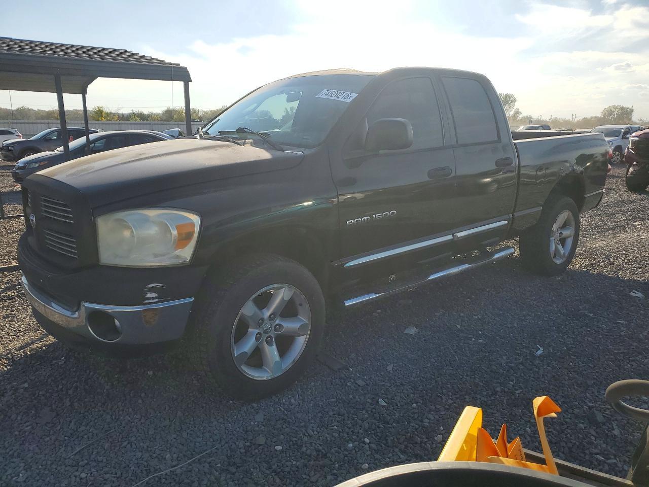 Vue de 2007 DODGE RAM 1500 ST, angle 1