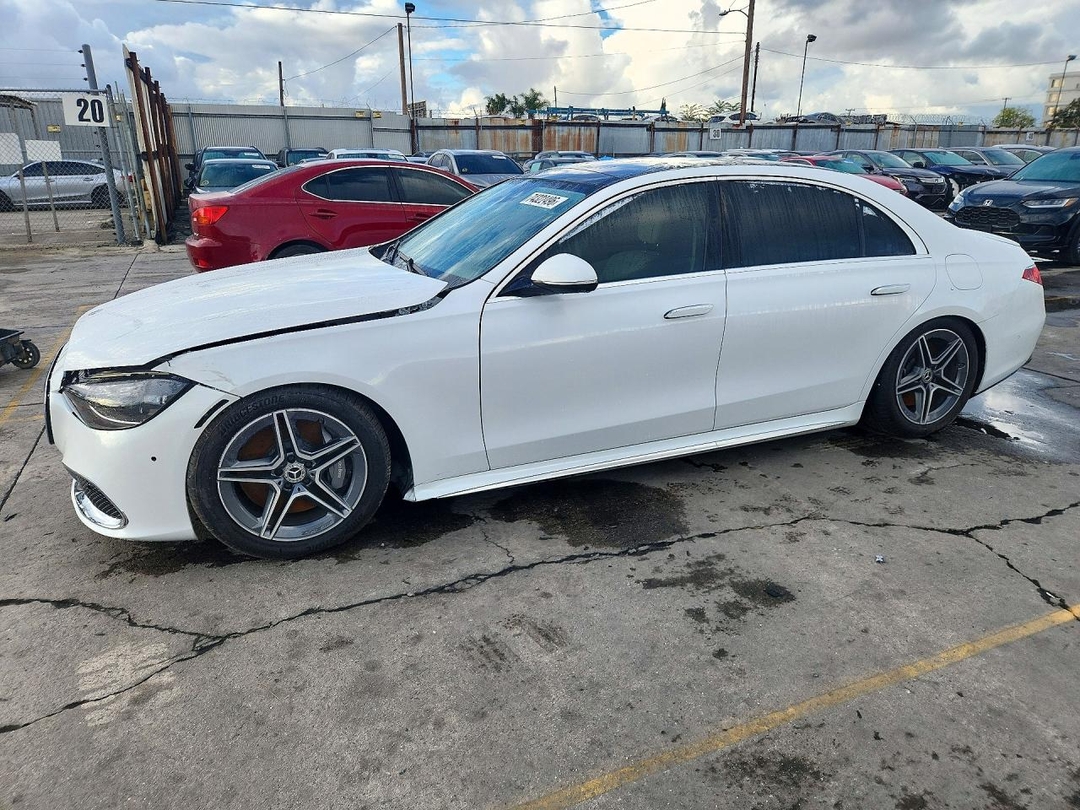 منظر 2024 MERCEDES-BENZ S S580E 4MATIC، زاوية 1