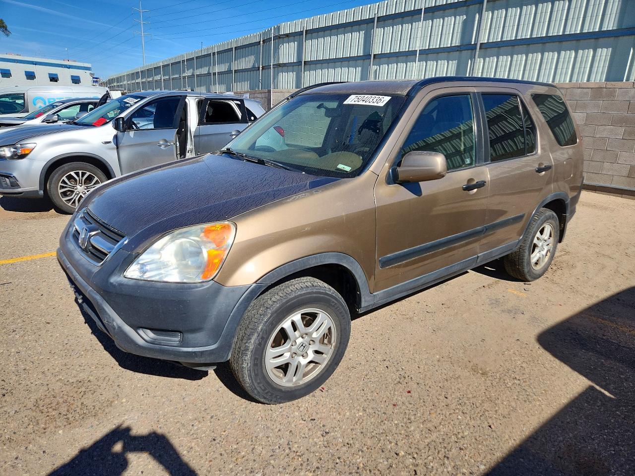 Vue de 2004 HONDA CR-V EX, angle 1
