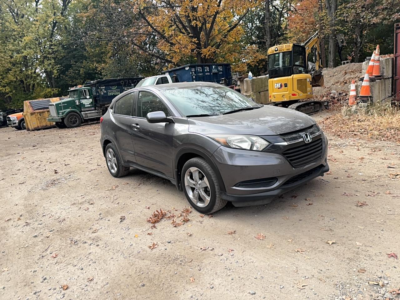 2018 HONDA HR-V LX view, angle 1