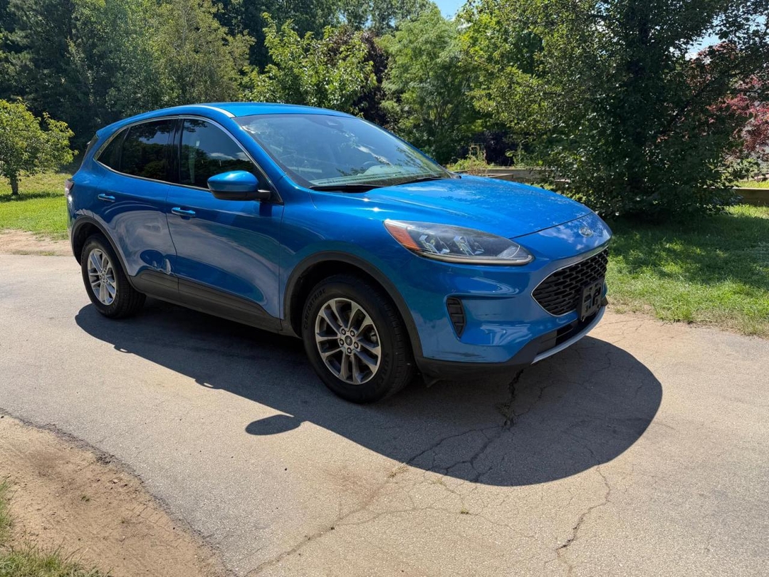 منظر 2020 FORD ESCAPE SE، زاوية 1
