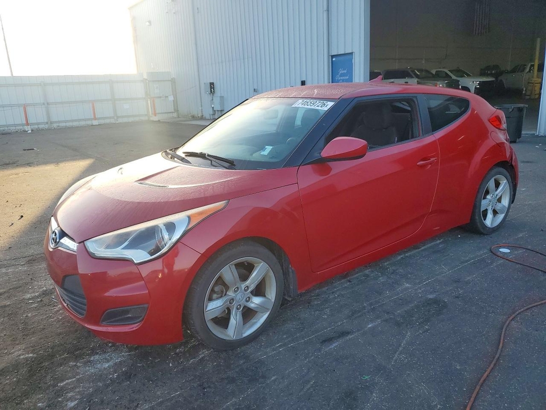 منظر 2015 HYUNDAI VELOSTER BASE، زاوية 1