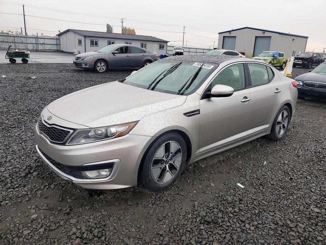 Vue de 2011 KIA OPTIMA HYBRID BASE, angle 1