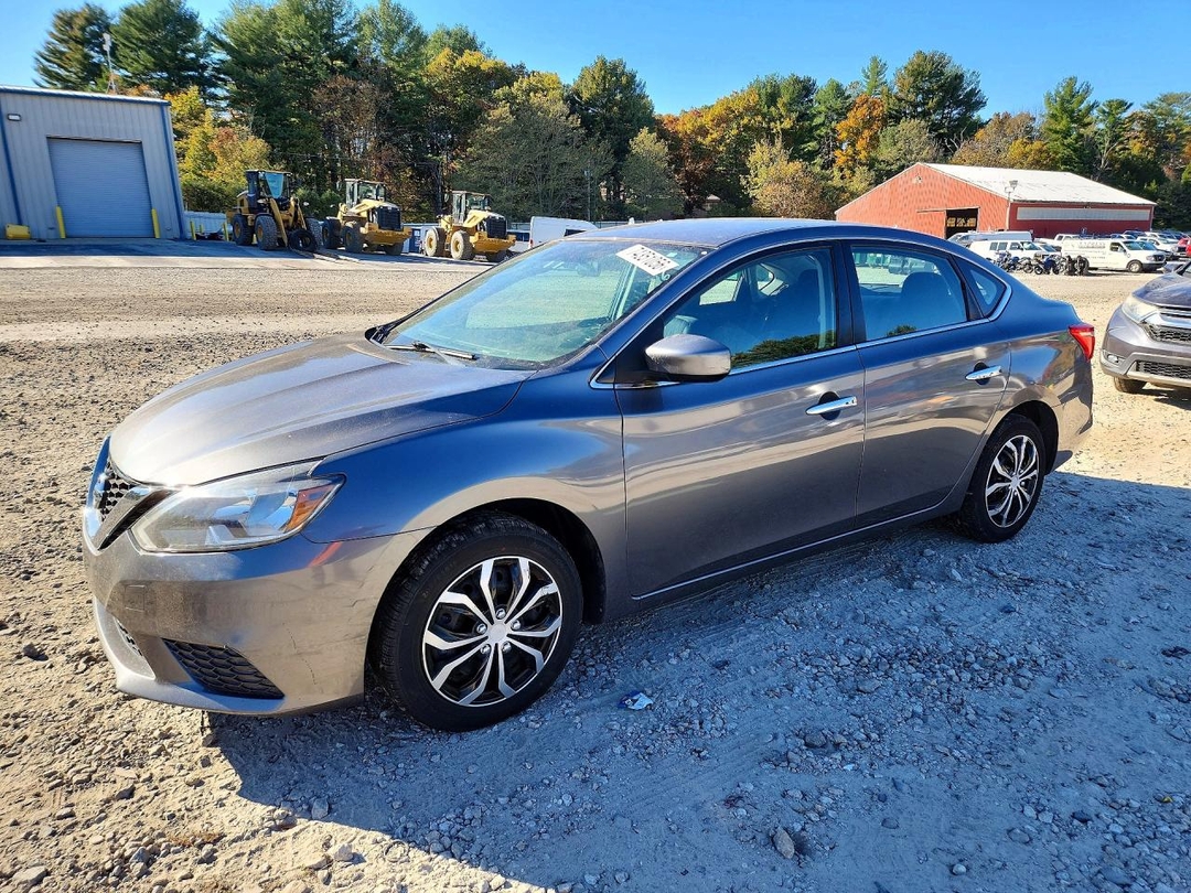 Vue de 2017 NISSAN SENTRA SV, angle 1