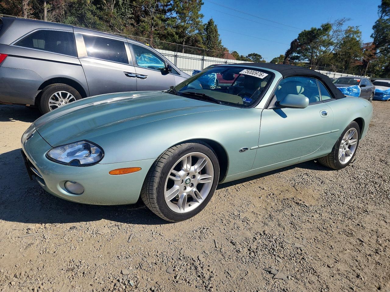 منظر 2001 JAGUAR XK8، زاوية 1