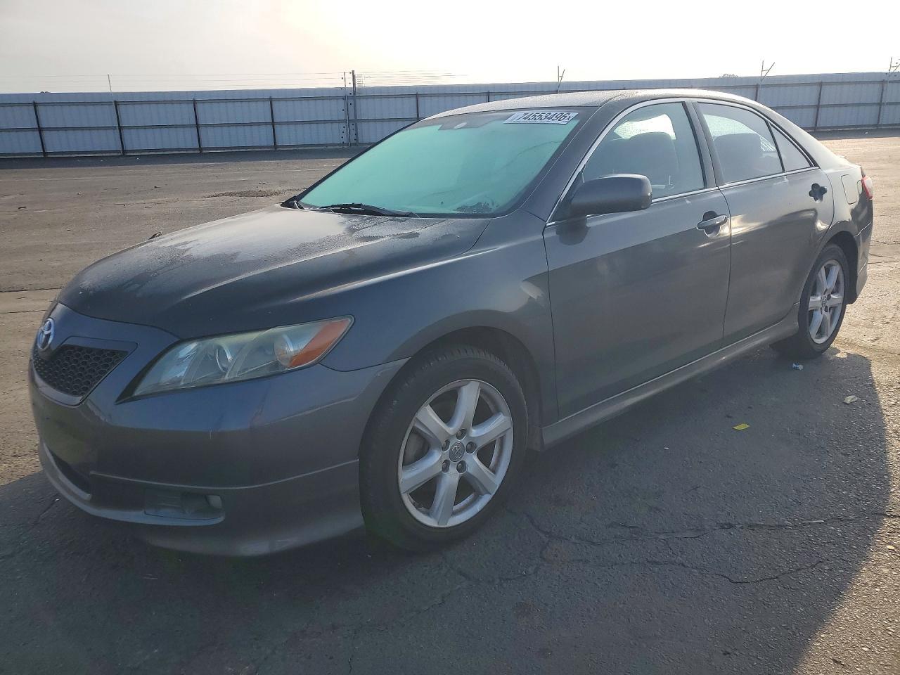 منظر 2009 TOYOTA CAMRY SE V6، زاوية 1