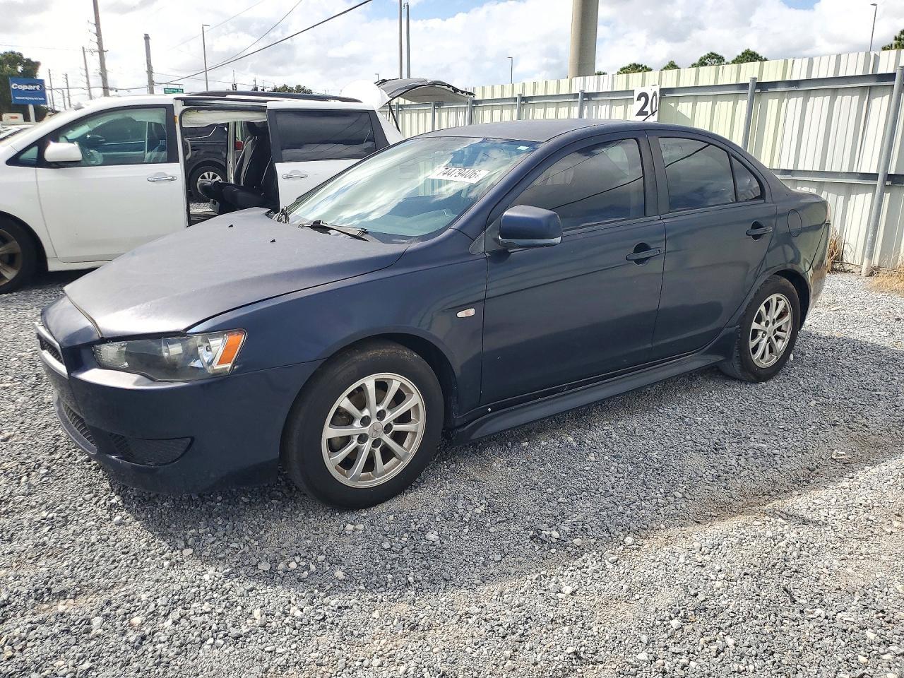 Vista de 2013 MITSUBISHI LANCER ES/ES SPORT, ángulo 1