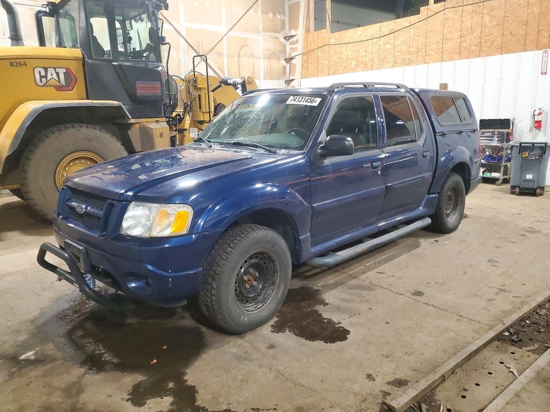 منظر 2004 FORD EXPLORER SPORT TRAC، زاوية 1