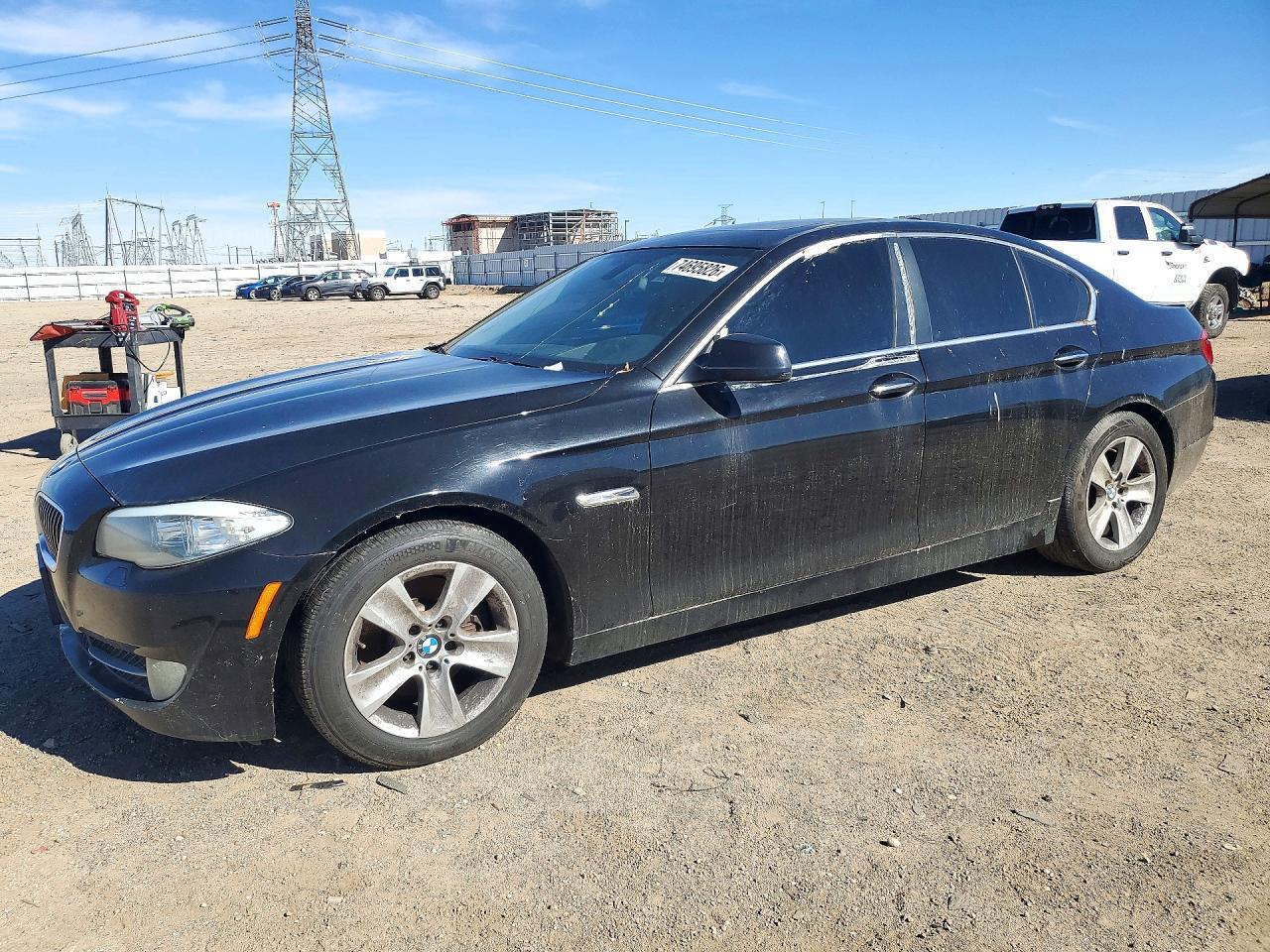 Vista de 2013 BMW 528 I, ángulo 1