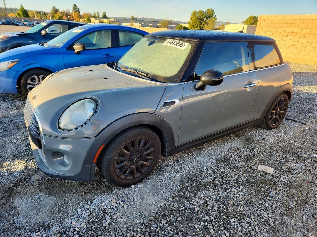 منظر 2018 MINI COOPER، زاوية 1