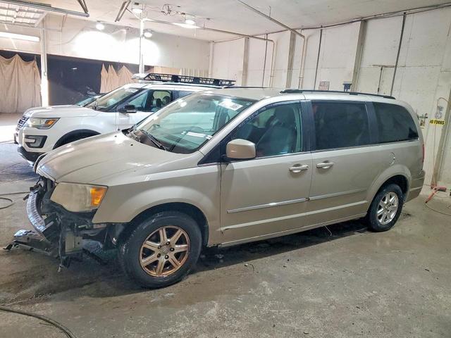 2009 CHRYSLER TOWN & COUNTRY TOURING