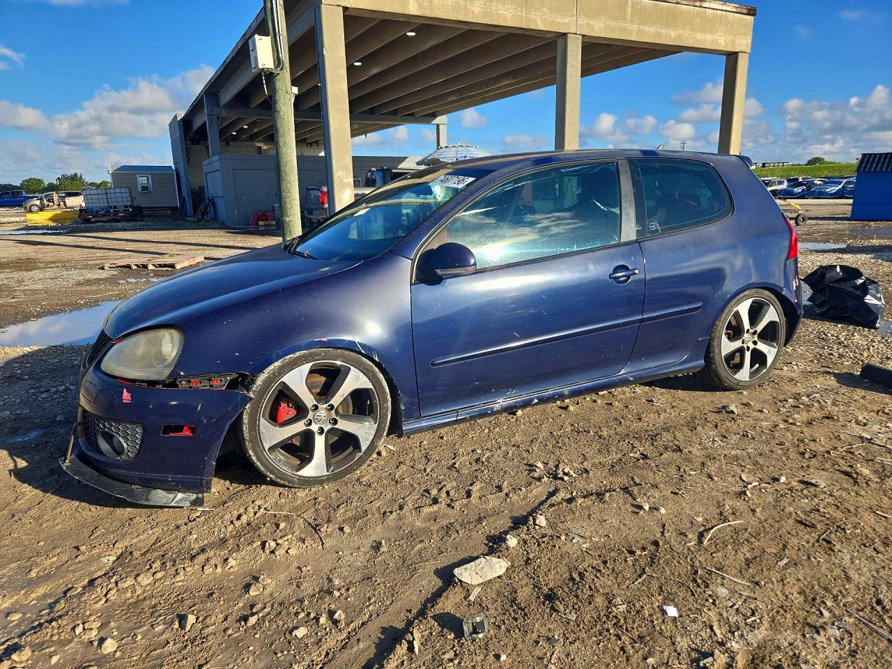 Vue de 2007 VOLKSWAGEN NEW GTI FAHRENHEIT, angle 1