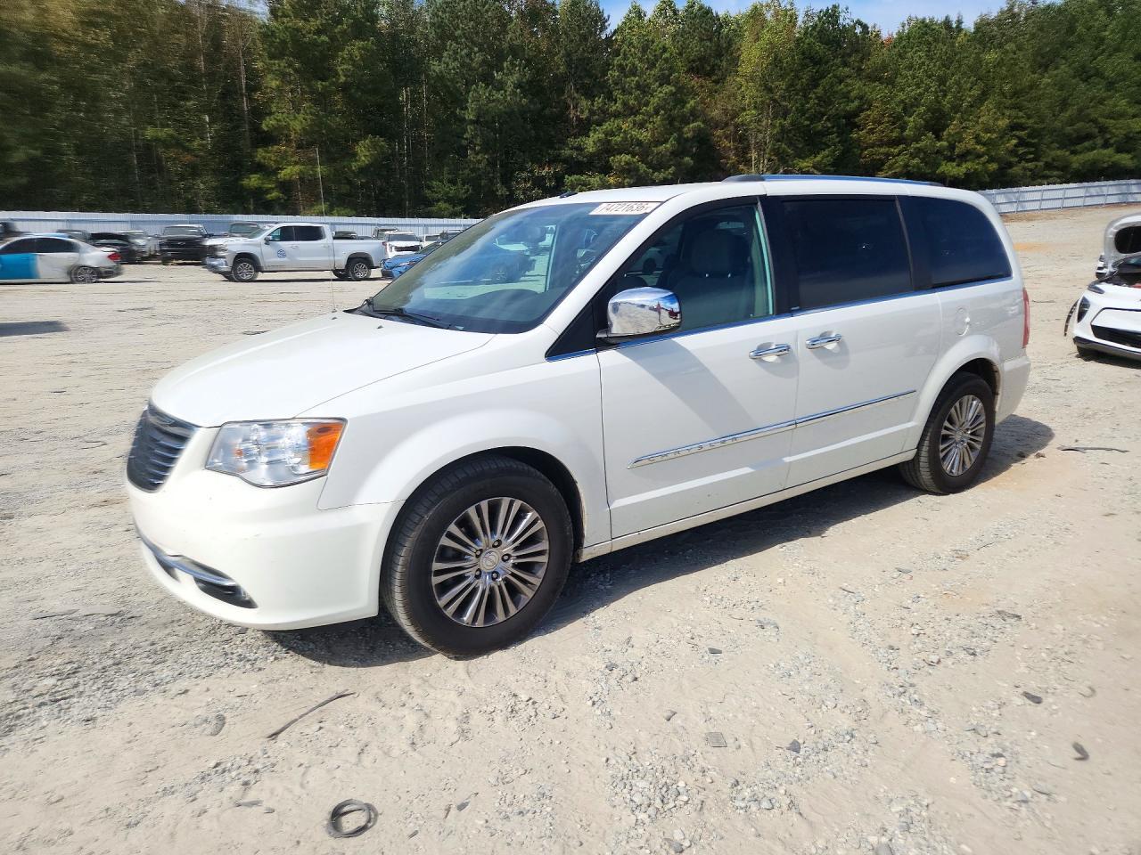 منظر 2011 CHRYSLER TOWN & COUNTRY LIMITED، زاوية 1