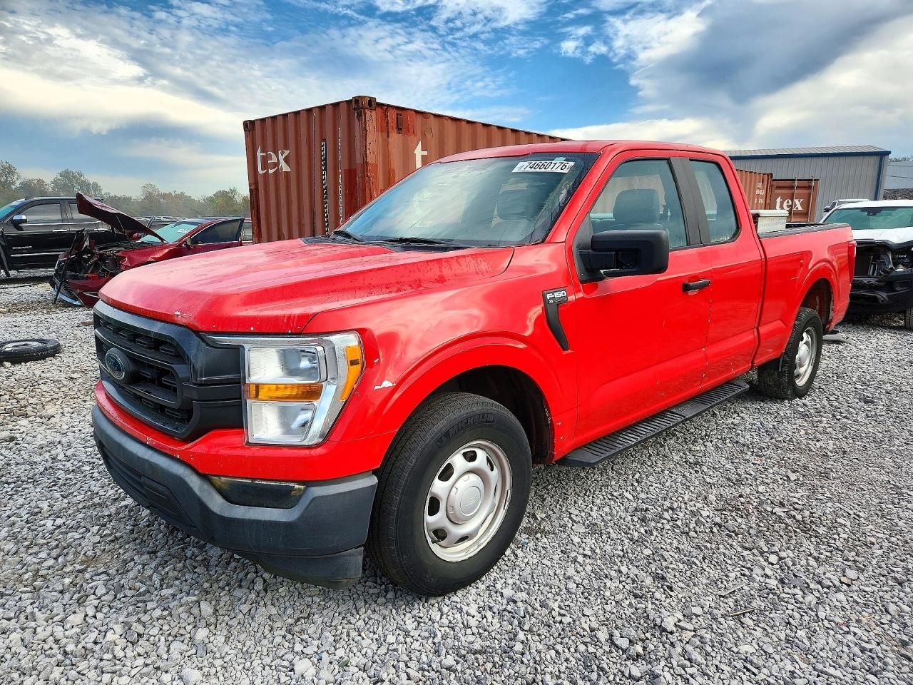 منظر 2022 FORD F150 XL، زاوية 1