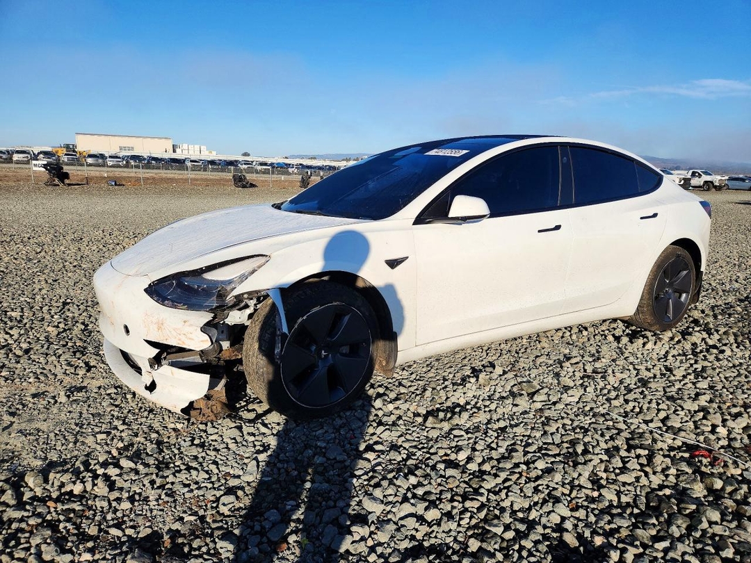 منظر 2022 TESLA MODEL 3، زاوية 1