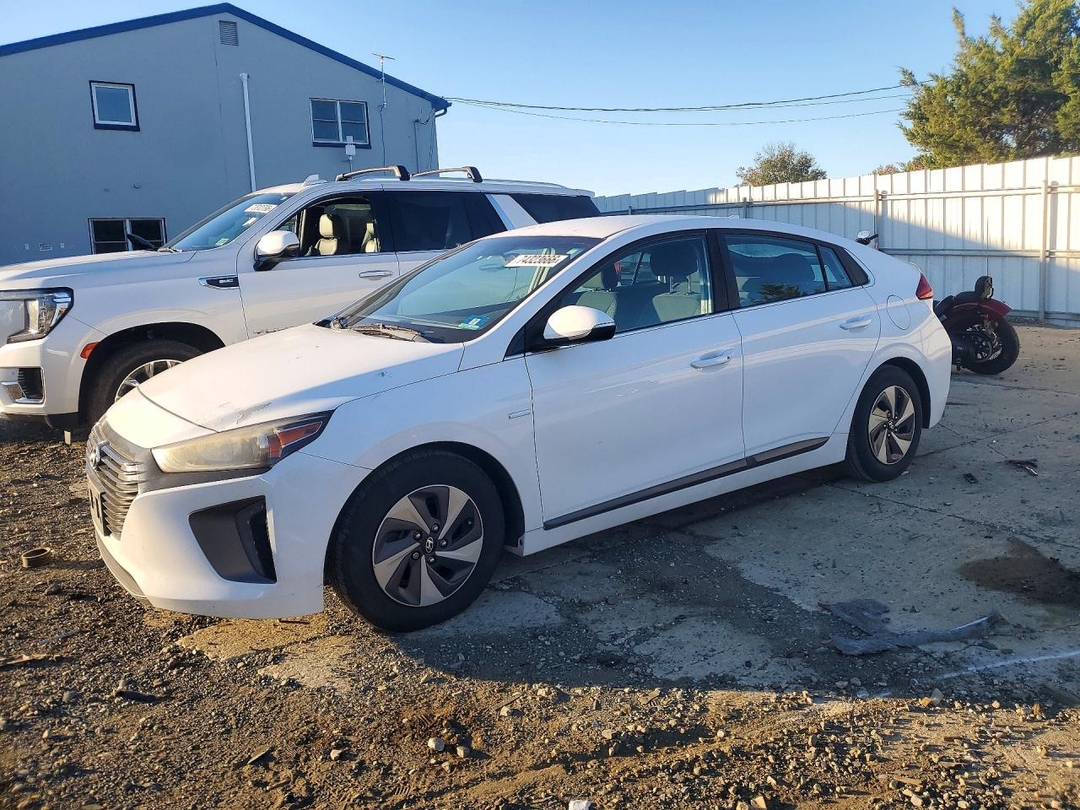 Vista de 2018 HYUNDAI IONIQ SEL, ángulo 1