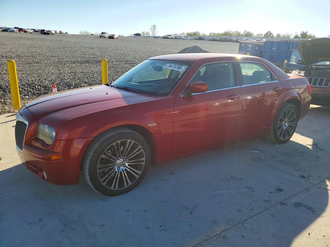 منظر 2010 CHRYSLER 300 S، زاوية 1