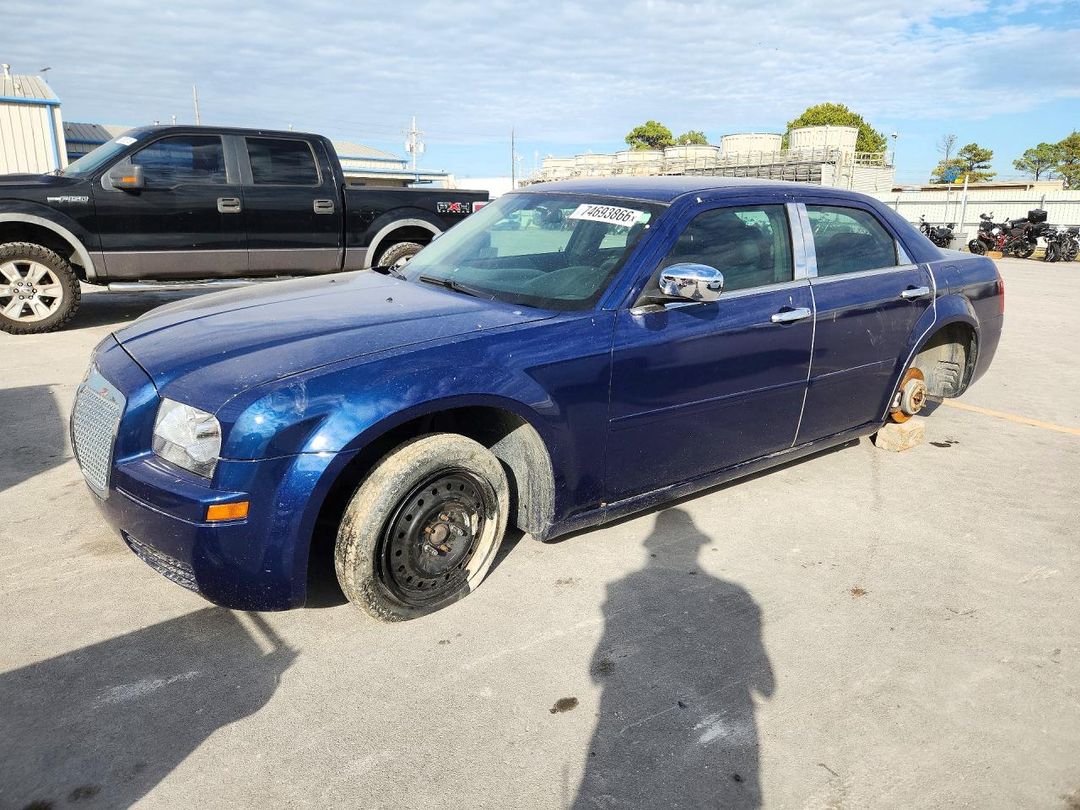 منظر 2005 CHRYSLER 300، زاوية 1