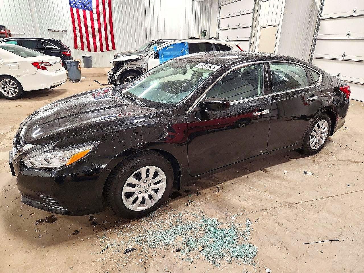 Вид 2017 NISSAN ALTIMA 2.5 S, угол 1