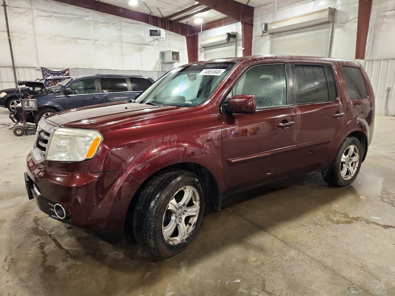 Вид 2013 HONDA PILOT EXL, угол 1