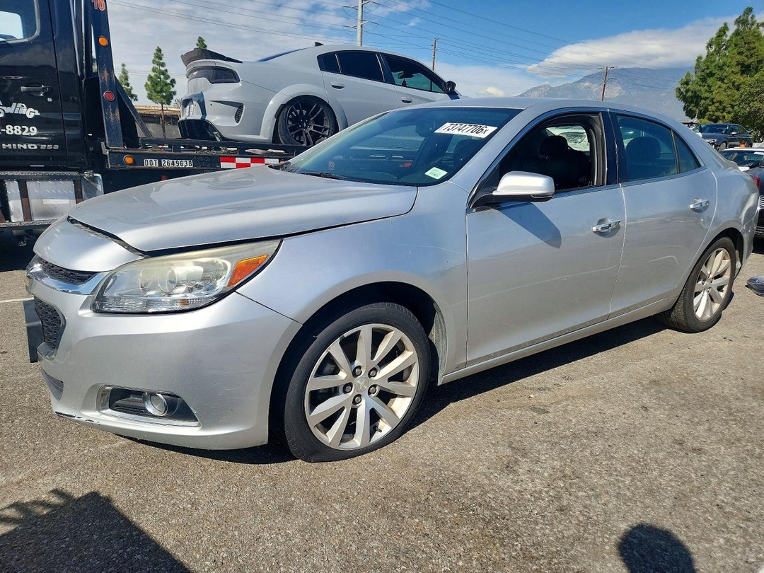 منظر 2016 CHEVROLET MALIBU LIMITED LTZ، زاوية 1