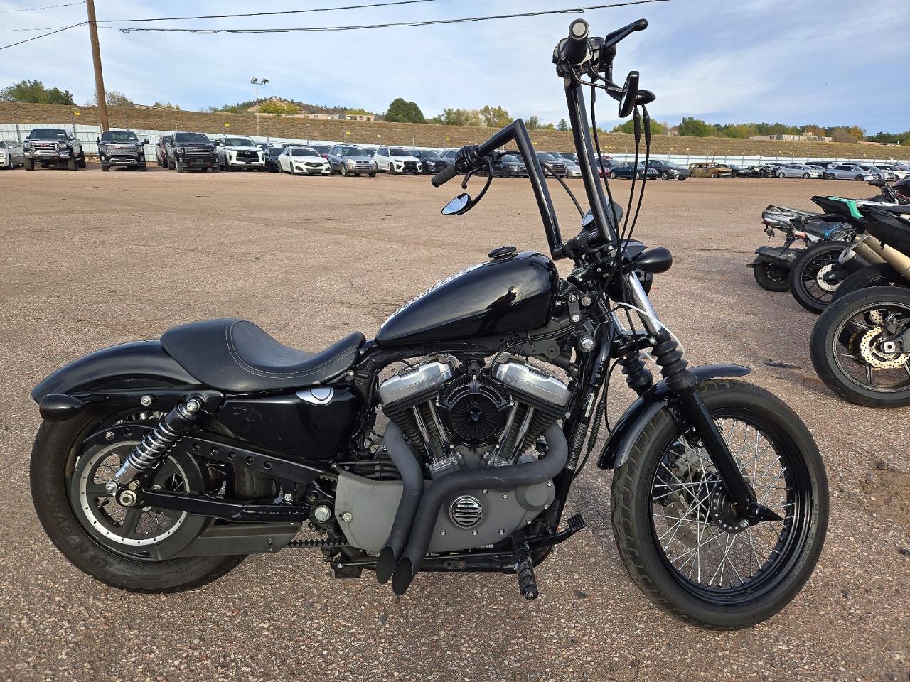 Vue de 2008 HARLEY-DAVIDSON XL1200 N, angle 1