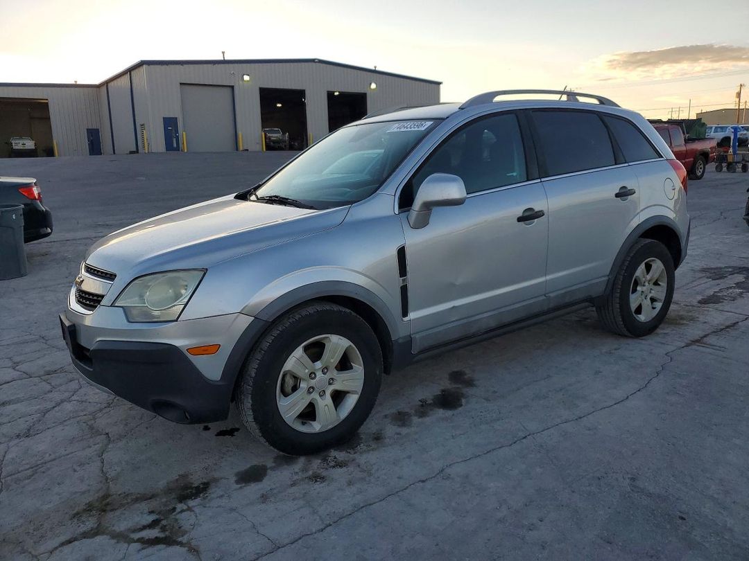 Вид 2013 CHEVROLET CAPTIVA LS, угол 1