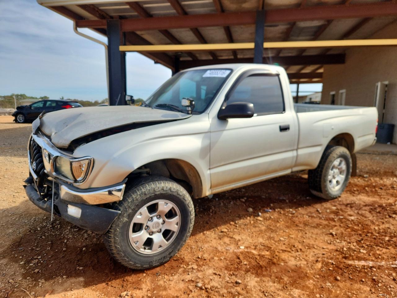 Vista de 2004 TOYOTA TACOMA PRERUNNER, ángulo 1