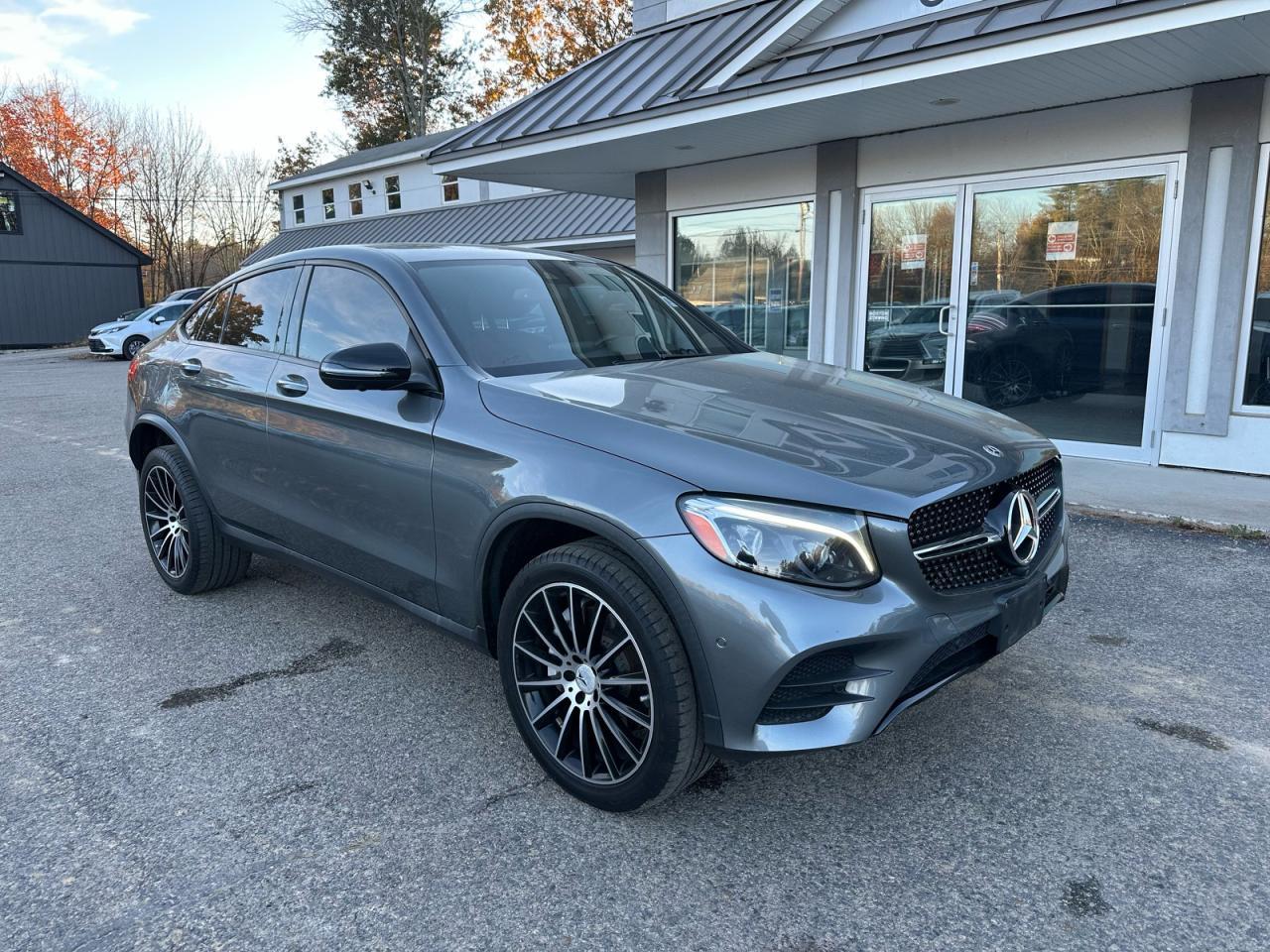 منظر 2019 MERCEDES-BENZ GLC COUPE 300 4MATIC، زاوية 1