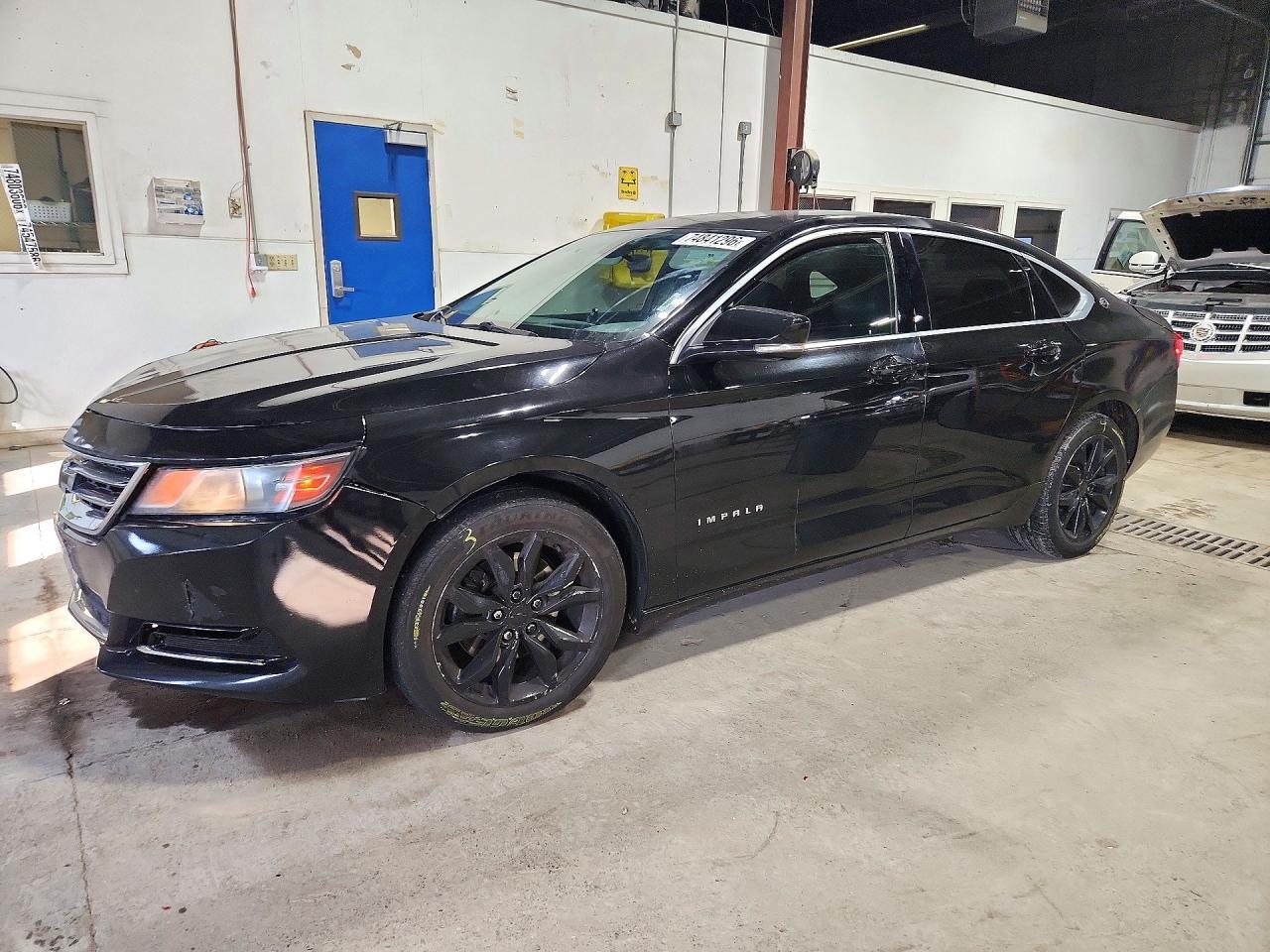 Vista de 2017 CHEVROLET IMPALA LT, ángulo 1