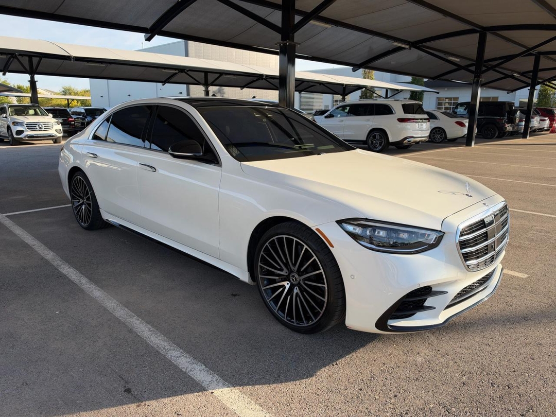Vue de 2021 MERCEDES-BENZ S 580 4MATIC, angle 1