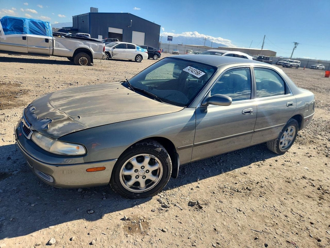 Vista de 1997 MAZDA 626 ES, ángulo 1