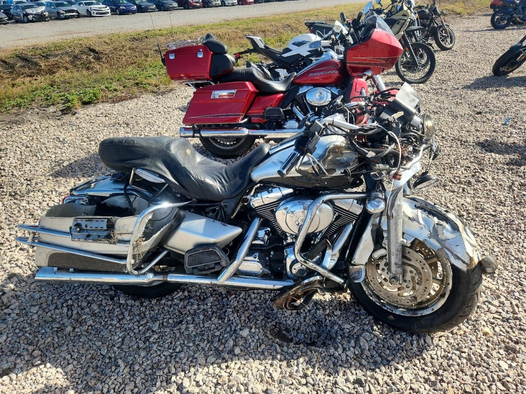 منظر 2003 HARLEY-DAVIDSON FLHTCI ANNIVERSARY، زاوية 1