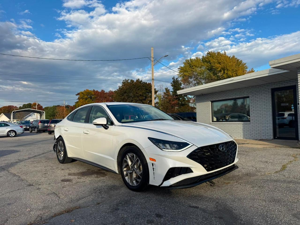 Вид 2022 HYUNDAI SONATA SEL, угол 1