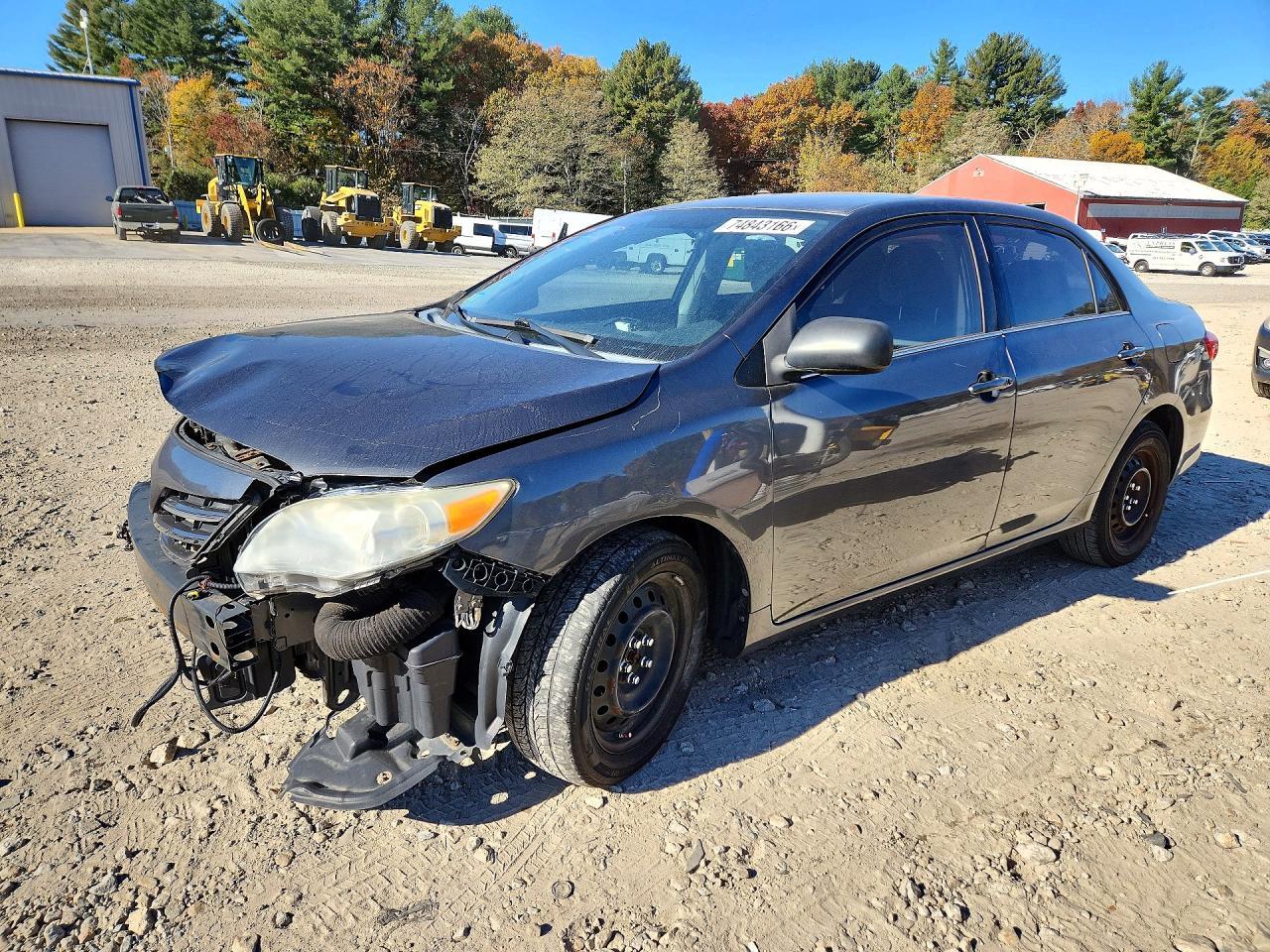 منظر 2013 TOYOTA COROLLA LE، زاوية 1