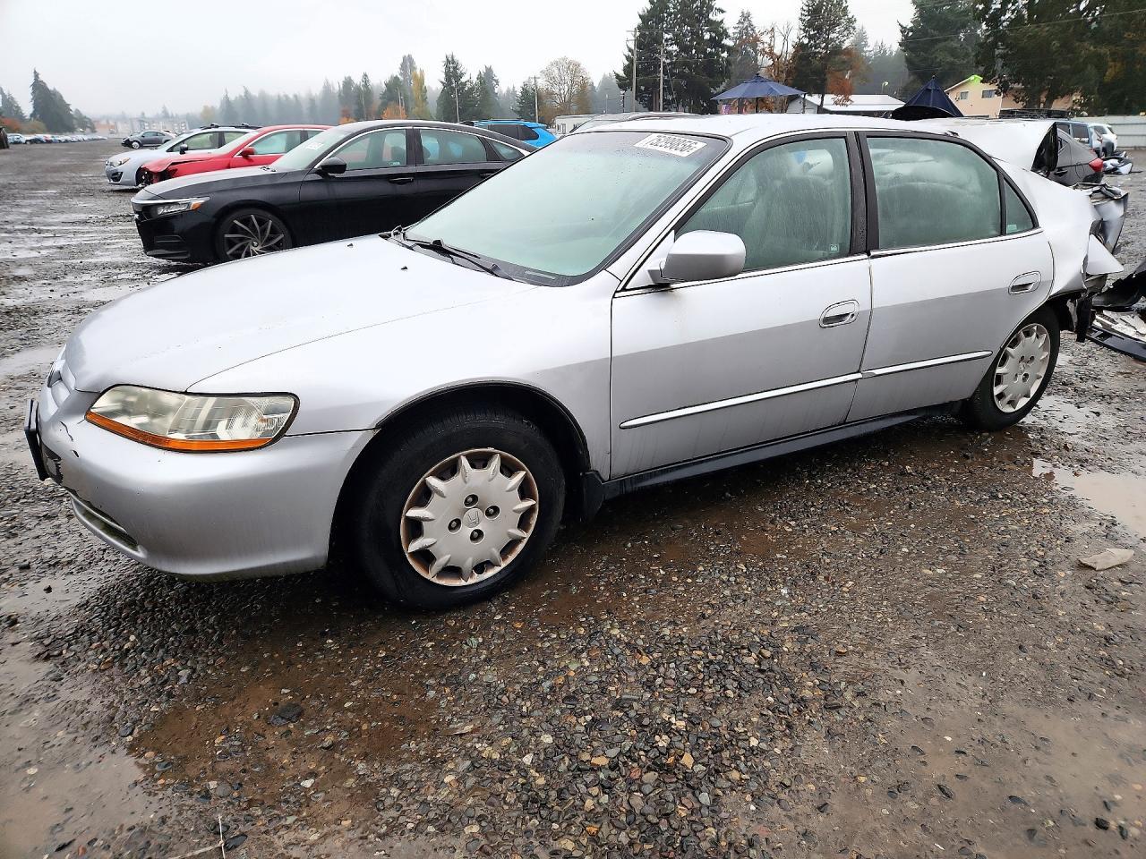 منظر 2001 HONDA ACCORD LX، زاوية 1