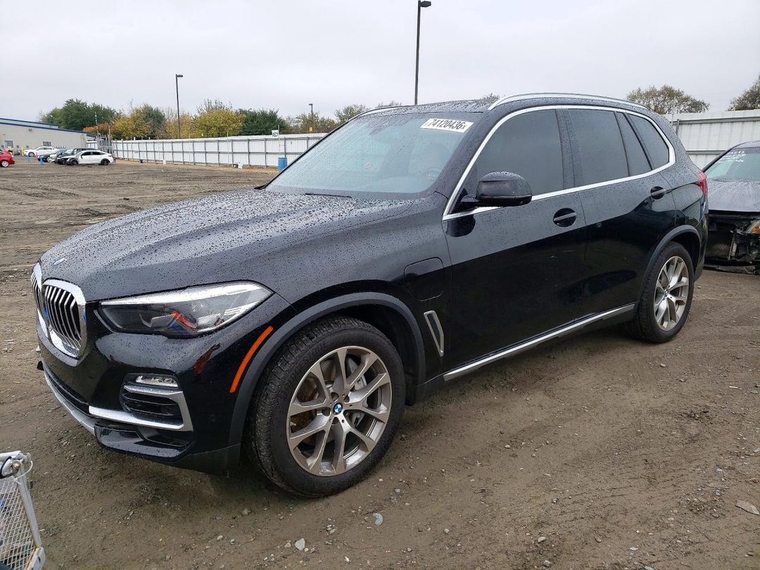 Vista de 2021 BMW X5 XDRIVE45E, ángulo 1